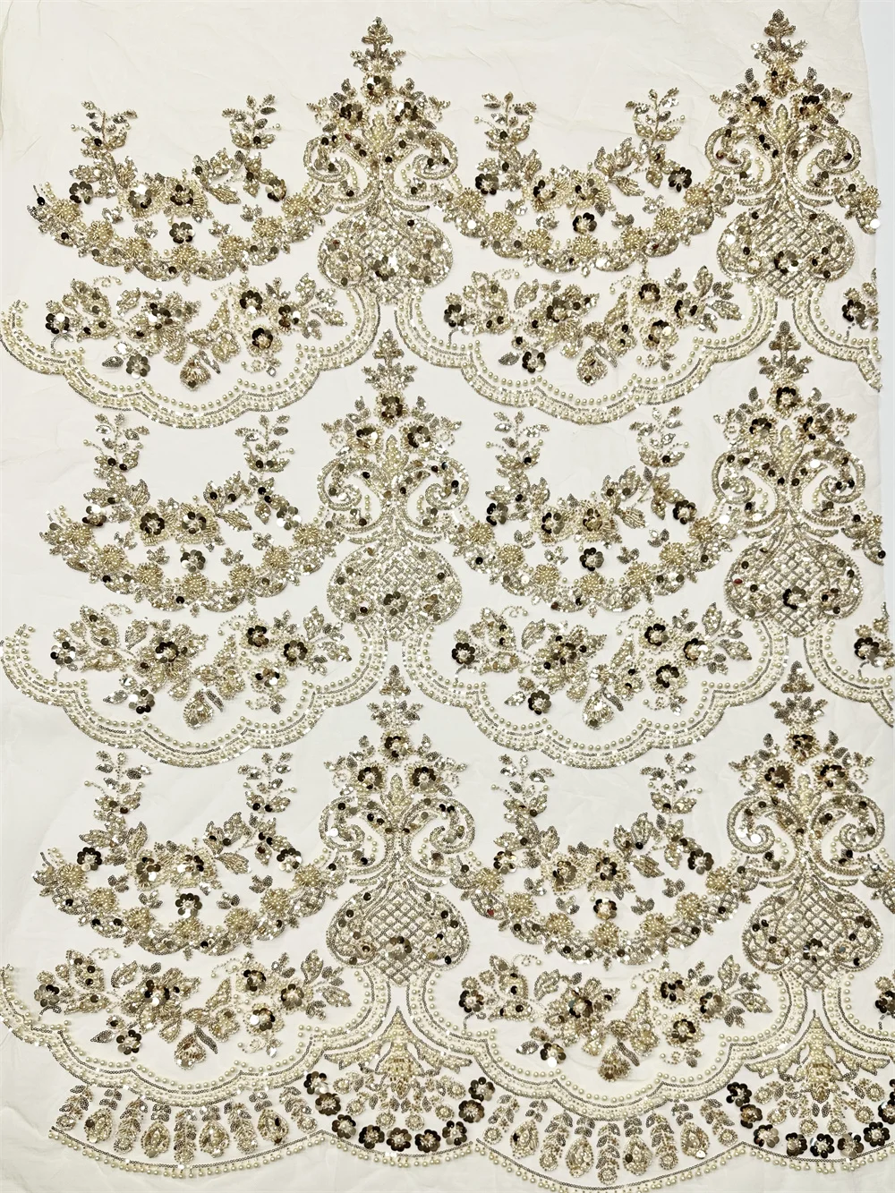 

2025 Gold Beaded Lace Fabric African Luxury Fabric 5 Yards Beaded Lace Fabric Nigerian Sequins For Wedding Party Dresses Women