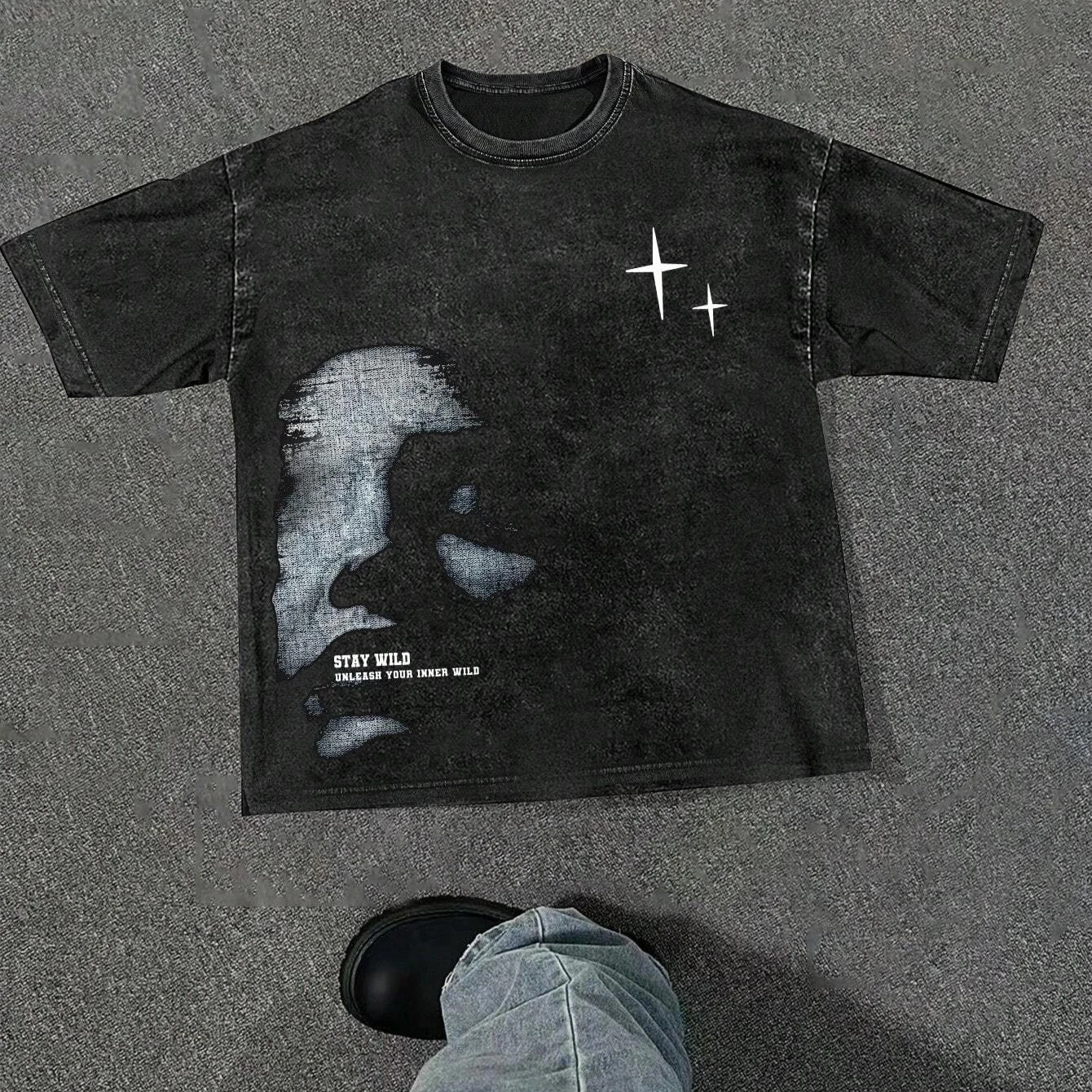 Vintage Washed Stay Wild Portrait T‑Shirt Distressed Half‑Face Cross Star Street Graphic Print Men Short Sleeve Cotton Tee Tops