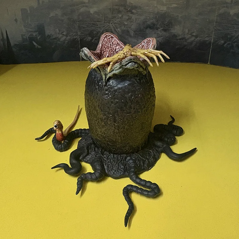 Alien Xenomorph Eggs Chestburster Figure Alien vs Predator Face