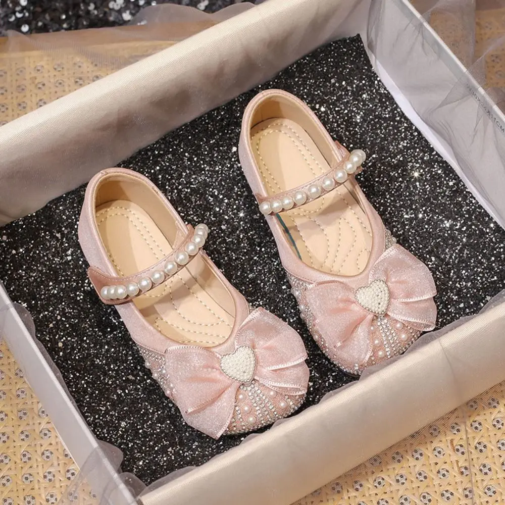 Zapatos de cuero con perlas a la moda para niños, zapatos de princesa de suela blanda con lazo de malla, zapatos ligeros sin cordones estilo Mary Jane para fiesta