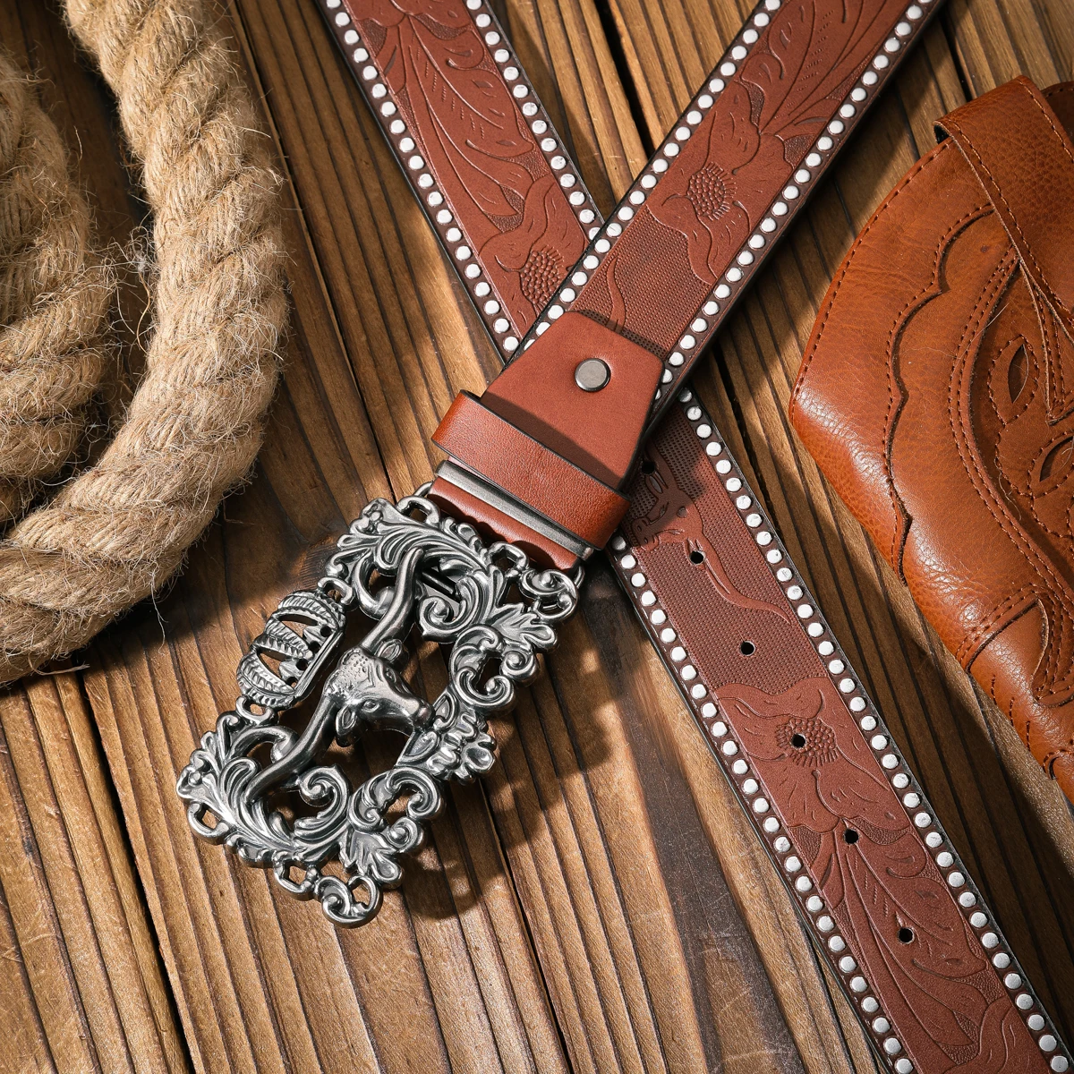 Ein lässiger und Retro-Gürtel, ein Taillenaccessoire für Kleidung im Western-Stil, mit Metallschnalle, aus PU-Material, geeignet für Damen und Herren. – Detail 8