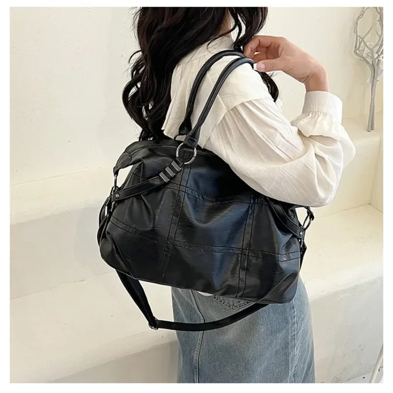 2024 New Large Capacity Retro Women's Bag Niche Exquisite Texture Fashionable Shoulder Handbag Simple Trendy Tote Crossbody Bag