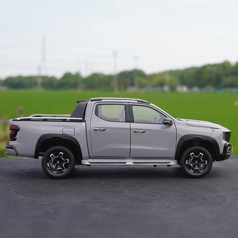 1:18 Original Changan Hunter Pickup Model 2024 Extended Range Pickup Alloy Simulation Car Model