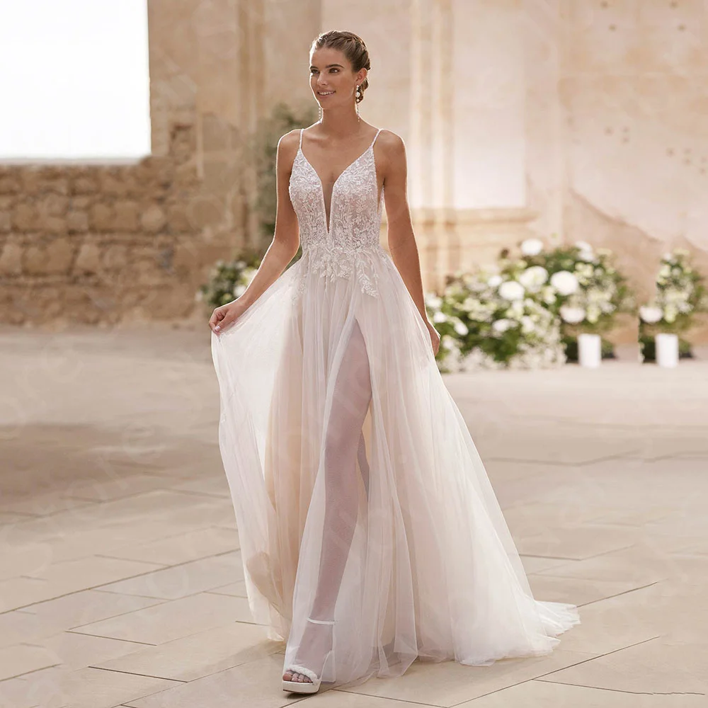 

Customized Wholesale 2025 Wedding Dresses Lace Summer Bridal Gowns Backless Bride Dresses Beach Sleeveless Wedding Gowns Boho