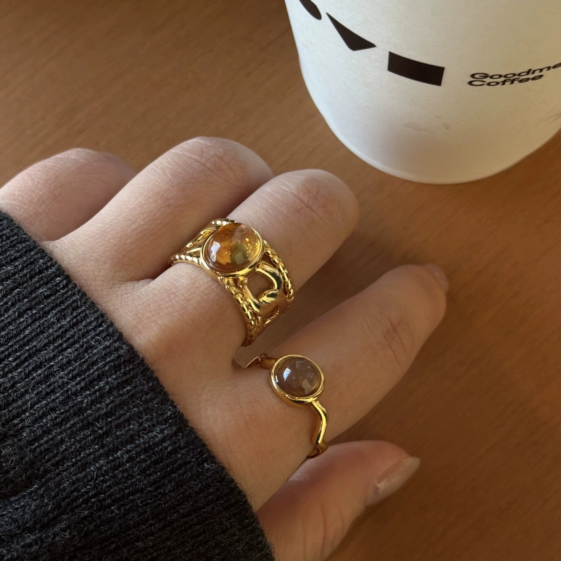 XIYANIKE Retro Amber Color Oval Stone Adjustable Open Finger Rings For Women Lady Fashion New Jewelry Gift Party кольца