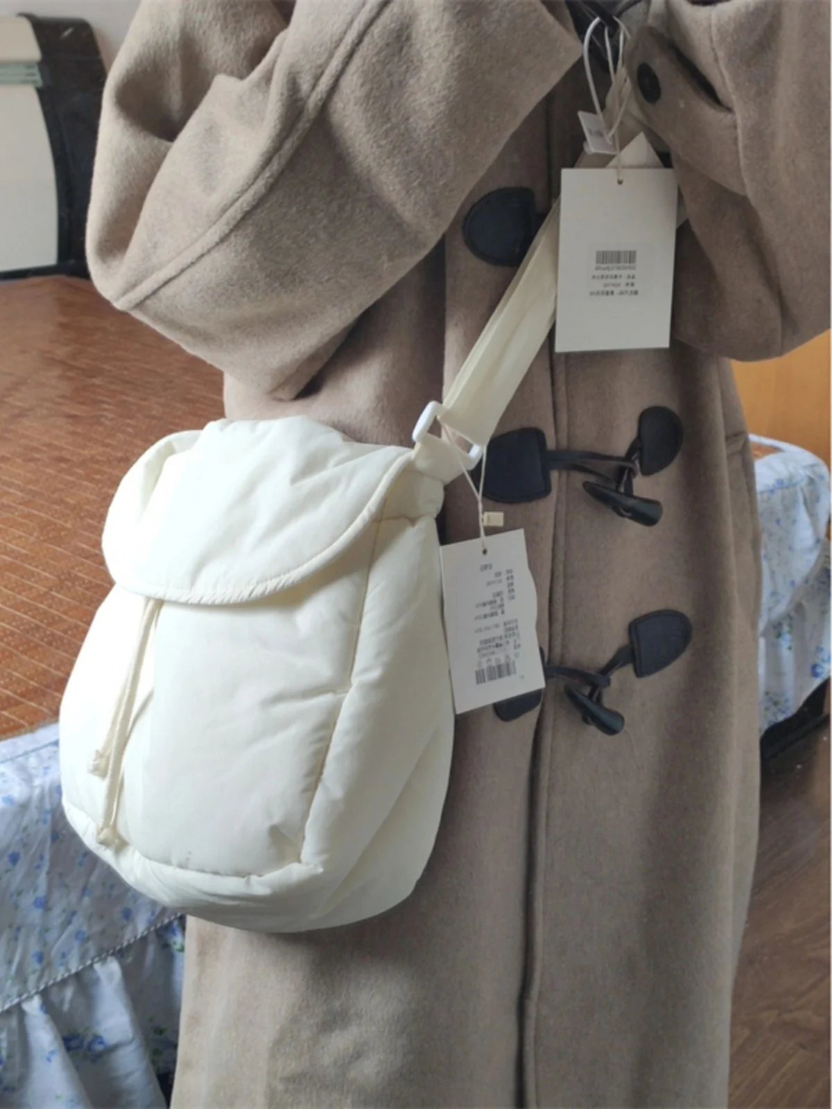 

Autumn Winter Du down Tote Bag Sli Versatile Crossbody oulder Bag for Commuting And Casual Use Large Size Nylon Material