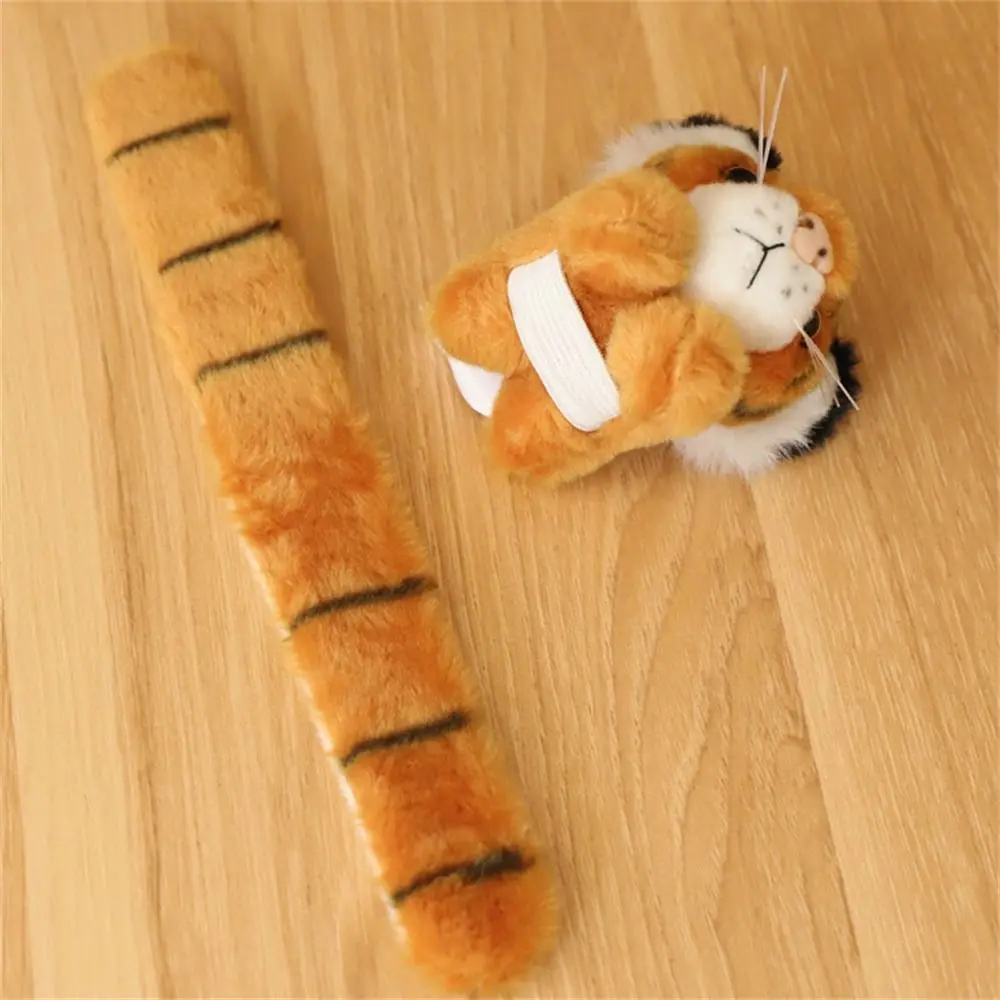 Presente brinquedo selva animal de pelúcia pulseira clap círculo coelho dos desenhos animados tapa pulseira panda tigre macio fontes de festa
