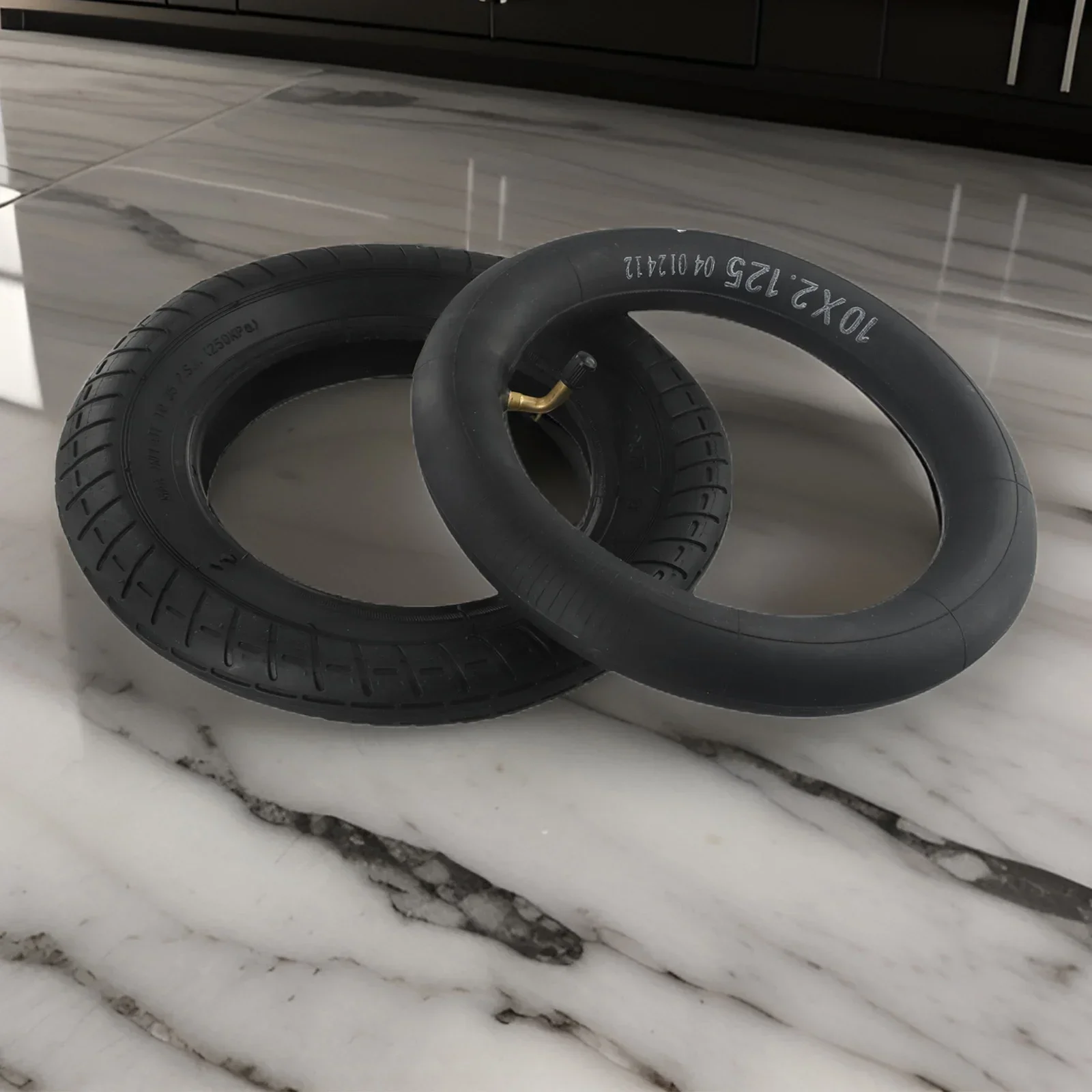 

Надежный комплект надутых шин и камер 10X2 0, для электрических скутеров, черный цвет, идеально подходит для частной езды на земле