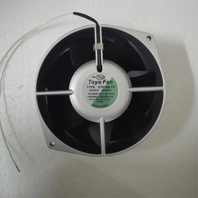 UT670D-TP مروحة إطار من الألومنيوم 100VAC 172*150*55 مللي متر مروحة تبريد تيار متردد