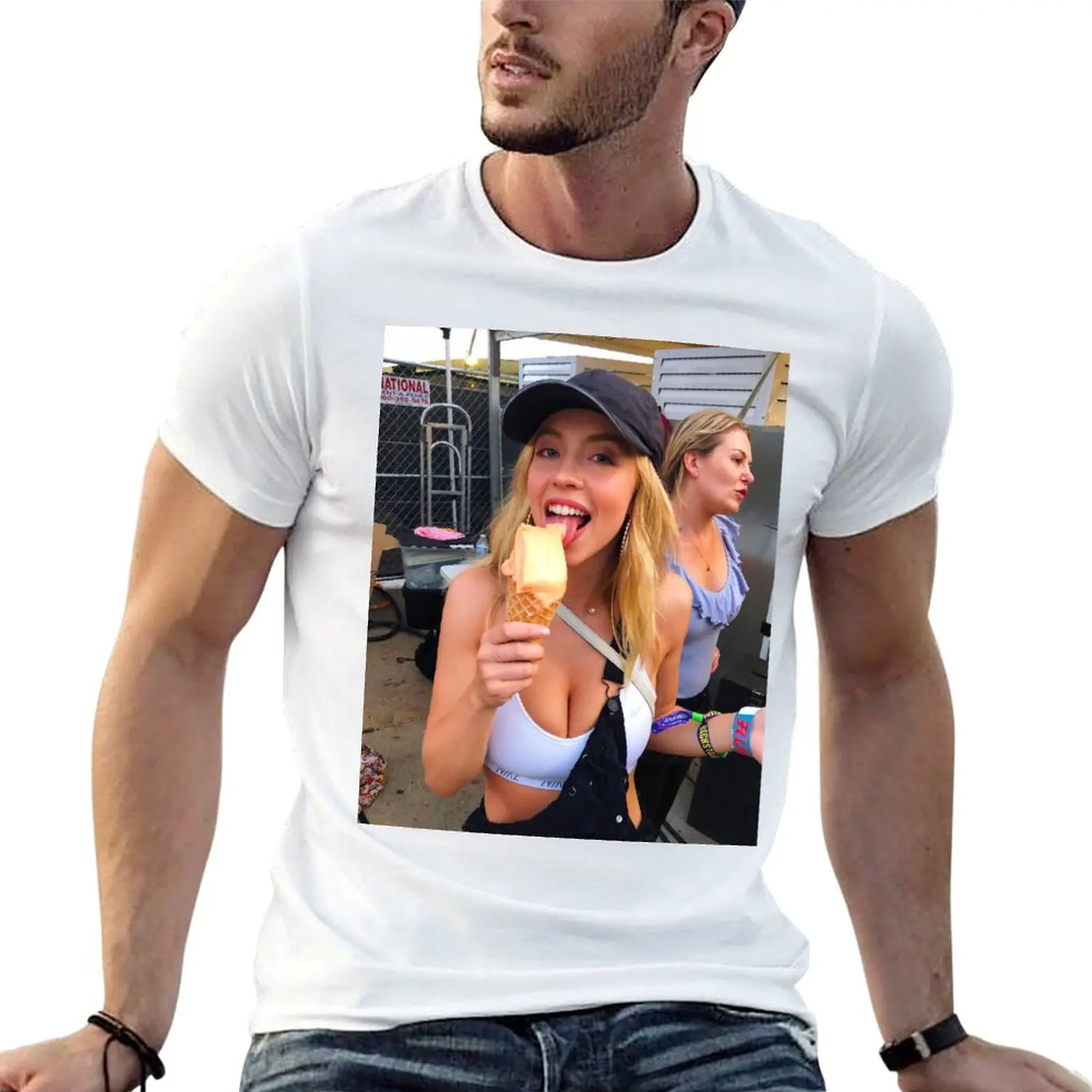Sydney Sweeney T-Shirt Basic Lightweight Short Sleeve Tee