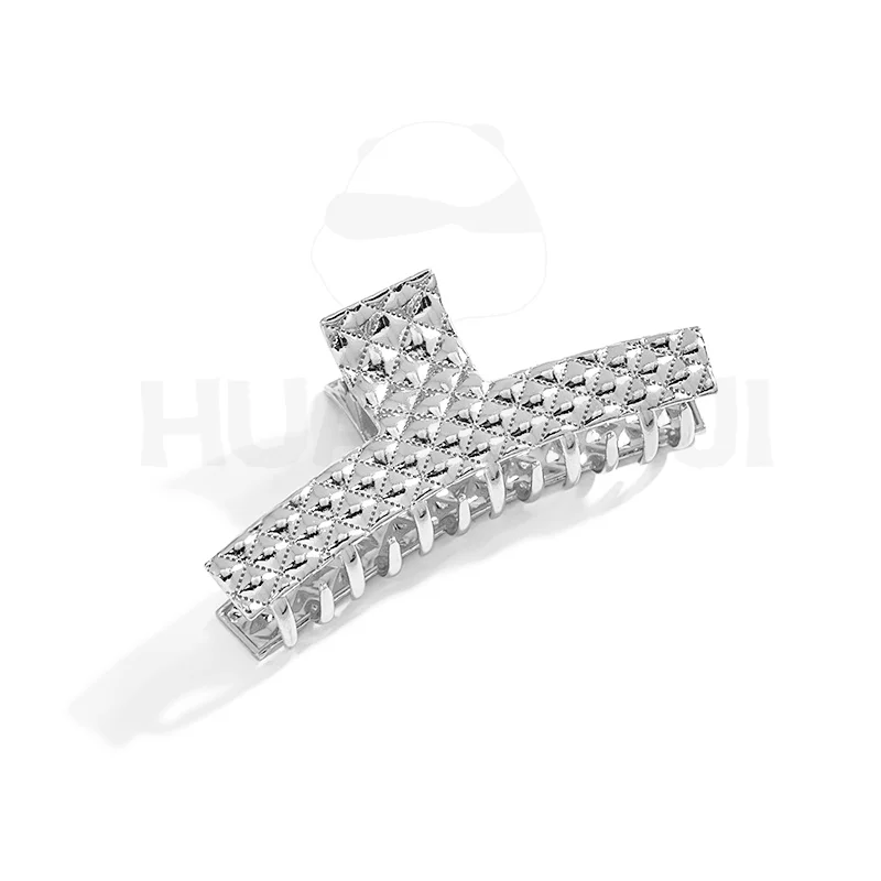 Fashion Glossy Metal Striped Hair Claw For Women Girls Medium Checkered Geometric Hair Clip