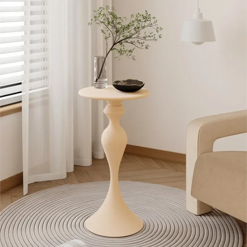Cream Style Sofa Side Side Shelves Iron Small Coffee Table Mini Bedside Celebrity Small Round Table Can Be Moved