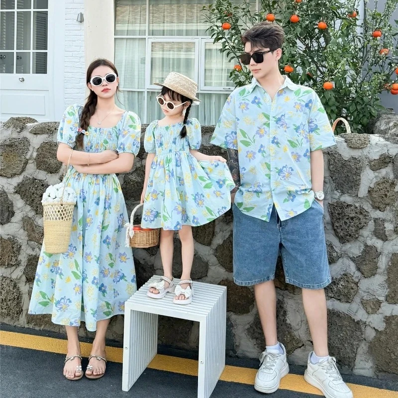 Korean Sister Brother Clothes Mom Daughter Smock Dress Coat Family Vacation Matching Outfits for Couples Dad Son Floral Shirt