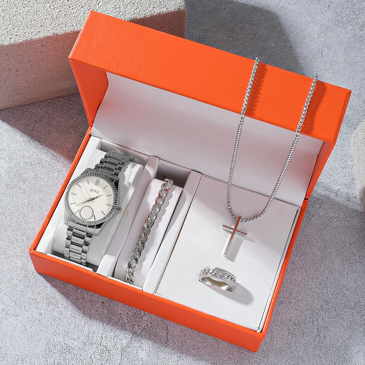 ساعة كوارتز نسائية عصرية وخفيفة الوزن ذات قرص دائري مصنوعة من خليط معدني مكونة من 4 قطع، مناسبة لعيد الميلاد وعيد الشكر #1