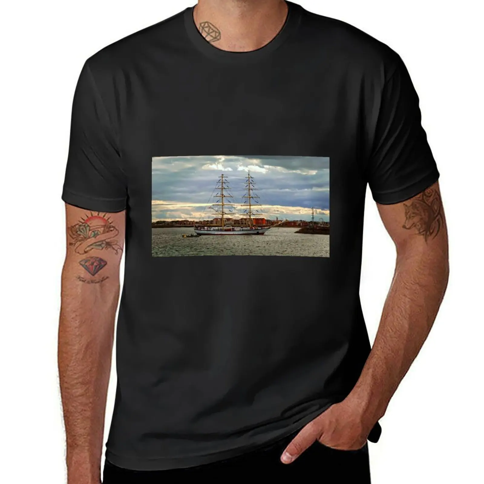 Fryderyk Chopin sails into Hartlepool T-Shirt sublime summer top plain fitted t shirts for men