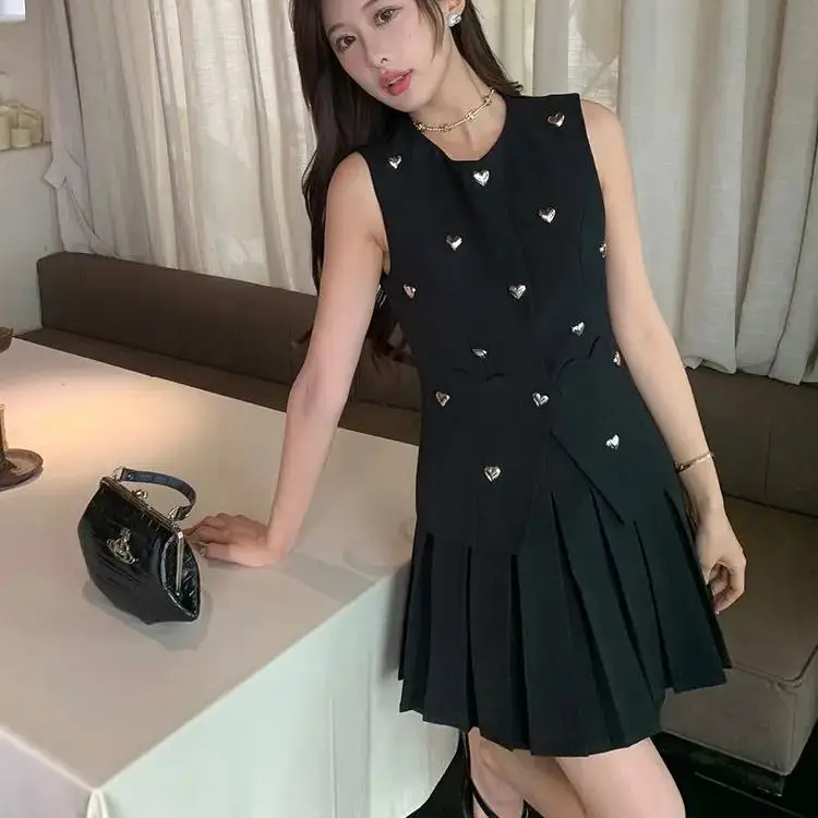 Two-Piece Sleeveless Love Slim Vest + Pleated Skirt Two Piece Suits Small Fragrance Outfit Temperament Fashion Dopamine