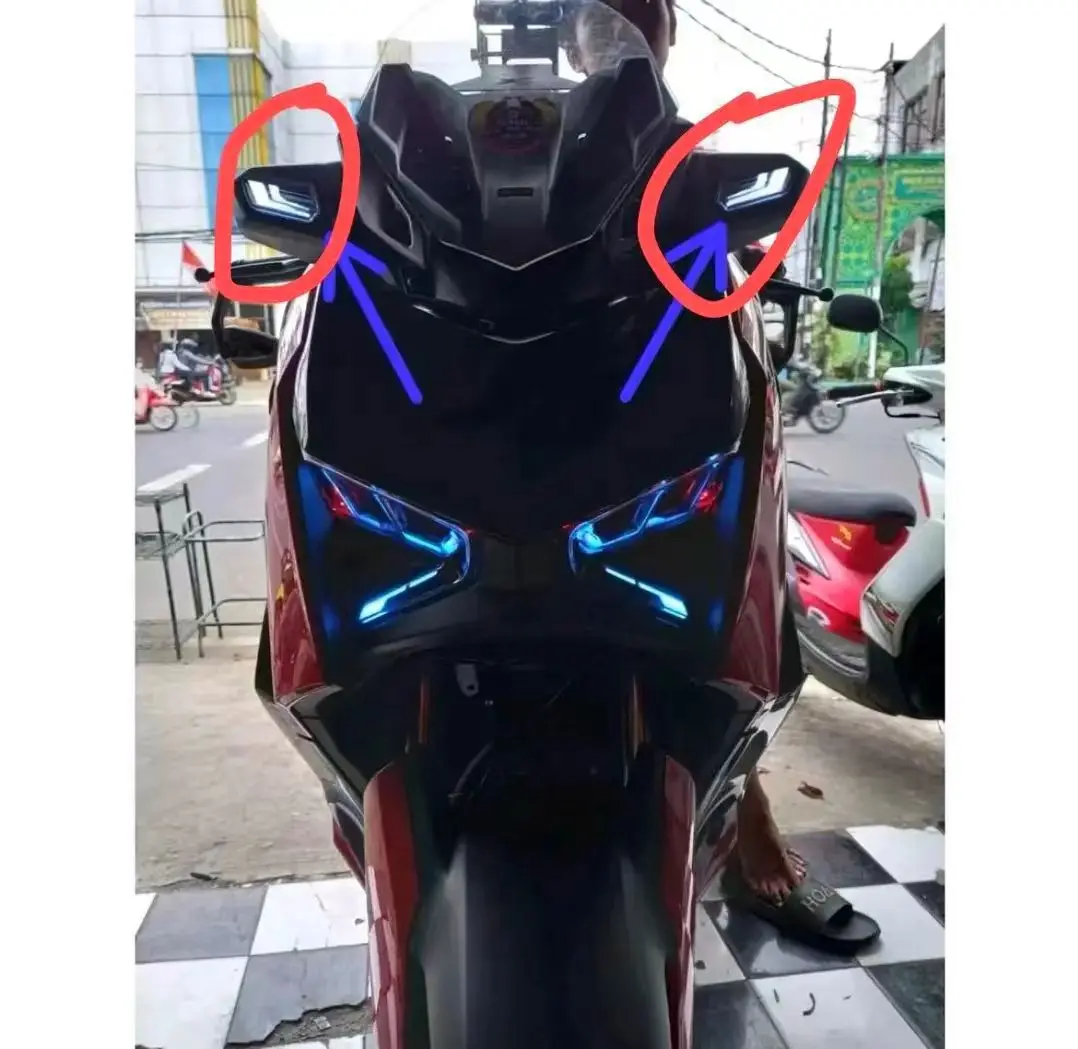 Modified motorcycle 2023-2024 xmax300 yellow turn signal lamp with white red blue running water light fit for yamaha xmax2024