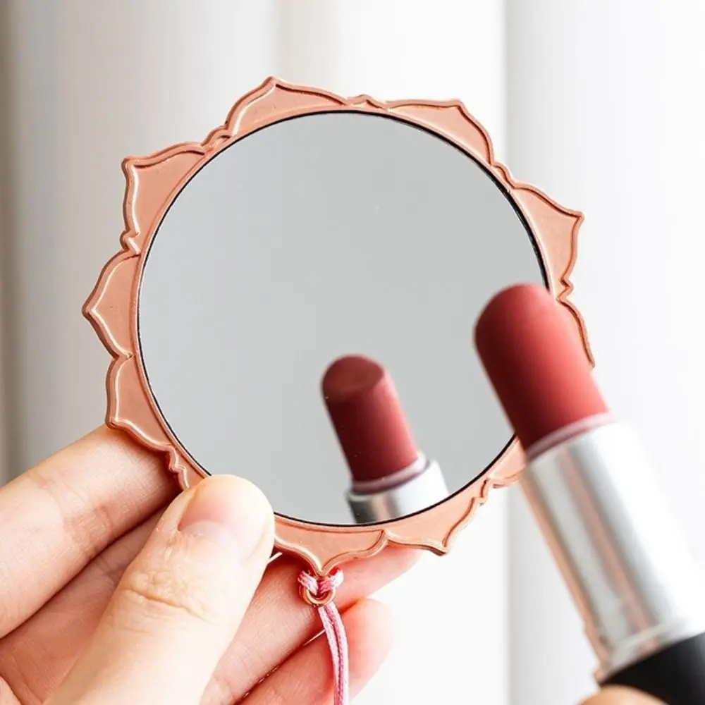 กระจกแต่งหน้าพกพาสไตล์จีนสุดหรู พร้อมพู่ห้อย ลายดอกไม้ 3 มิติ ความคมชัดสูง วัสดุทองแดง อุปกรณ์แต่งหน้าสไตล์วินเทจ