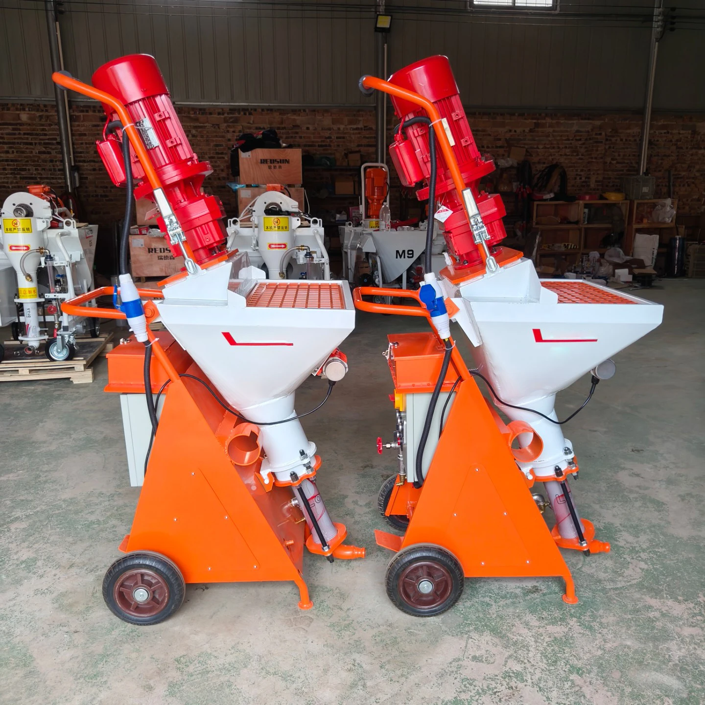 Fully Automatic High Efficiency Plastering Machine China Mini Putty Wall Grinder Cement Sand Vertical Plaster Machine