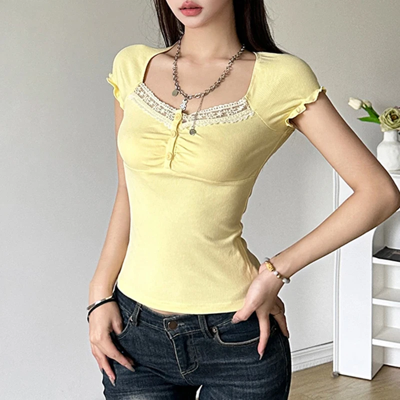 Darlingaga Korean Fashion Yellow Folds Lace Trim Women T-shirts Buttons Cutecore Kawaii Cropped Top Basic Frills Tee Clothes Y2K