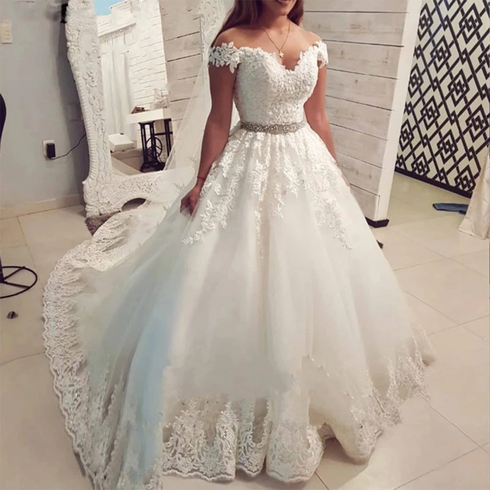 

ANGELSBRIDEP Ball Gown Off Shoulder Wedding Dresses Arabic Lace Appliques Crystals Sash Bride Dresses Robe De Mariee Court Train