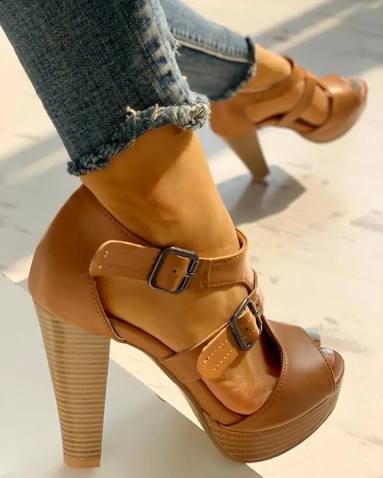 Large Size Beige Heeled Sandals All-Match 2023 Women\'s Open Toe Female Shoe Big Black Block New Peep High Fashion Girls Comfort