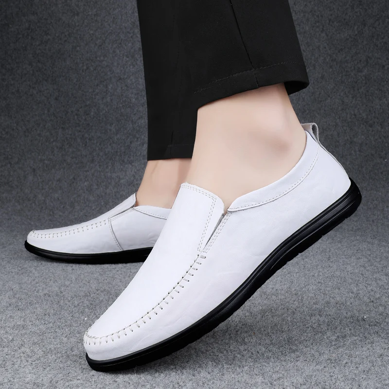 

Classic Men's Comfortable Loafers Spring and Summer Low Cut Pointed Toe Toe Shoes Handmade Driving Casual Cowhide and Bean Shoes