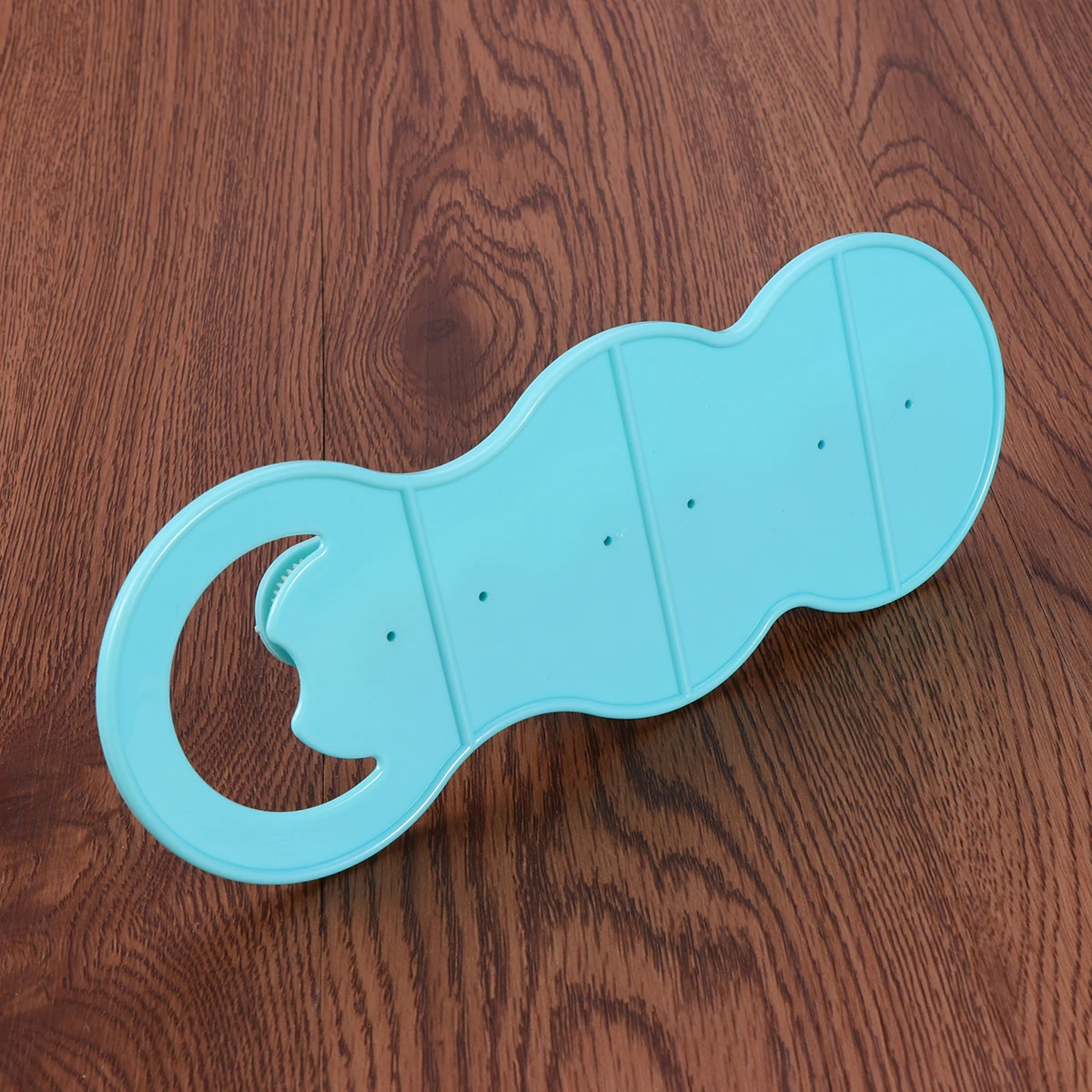 

Hand-operated Quilling Crimper Paper Wave Shape Making Tool DIY Manual Quilling Tool Handmade Decor (Sky Blue)