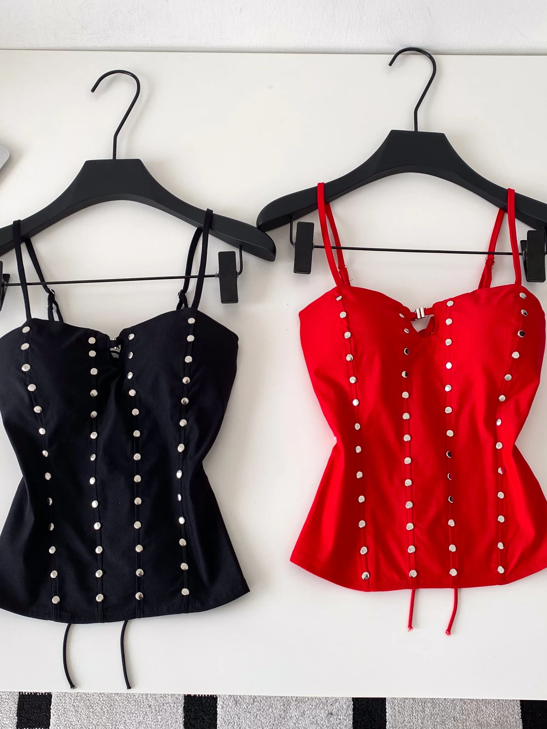 

Жилет с заклепками Pure Desire Spicy Girl Design Sense, женский, весенний, приталенный, для повседневной носки, из полиэфирного волокна