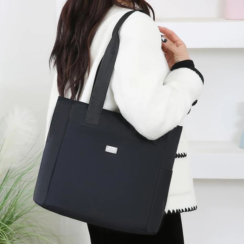 Large Capacity Multi Pocket Fashionable New Style Shoulder Bag Tote Bag