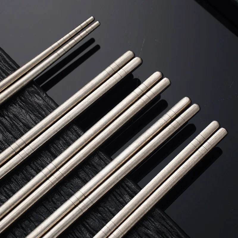 5 قطعة 23 سنتيمتر عيدان تناول الطعام التيتانيوم خفيفة الوزن دائم عيدان أدوات المائدة المنزلية في الهواء الطلق التخييم أطباق عيدان تناول الطعام التيتانيوم النقي