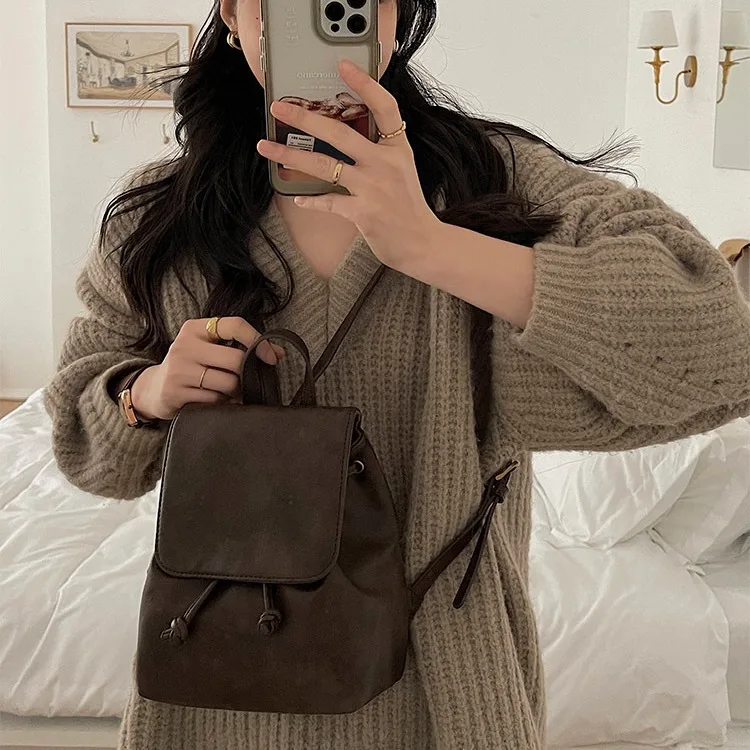 

2024 spring and summer new fashion versatile backpack women Xiaohongshu popular small retro brown women's backpack mommy bag