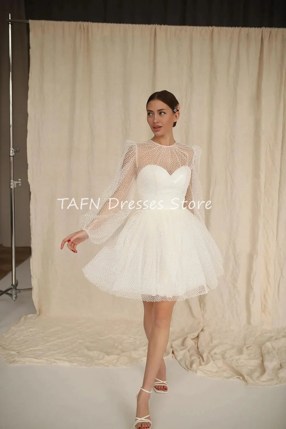 TAFN Dots Tulle A-Line Short Wedding Party Dresses Long Puff Sleeves Mini Prom Gowns Bride Evening Dress Rehearsal Dinner Dress