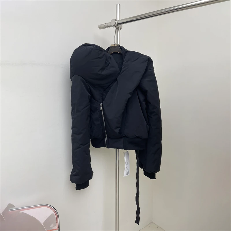 Winter neue Damen dunkler Stil dicke warme unregelmäßige Reißverschluss Nylon Baumwolljacke y2k hochwertige Mode High Street Daunenjacke