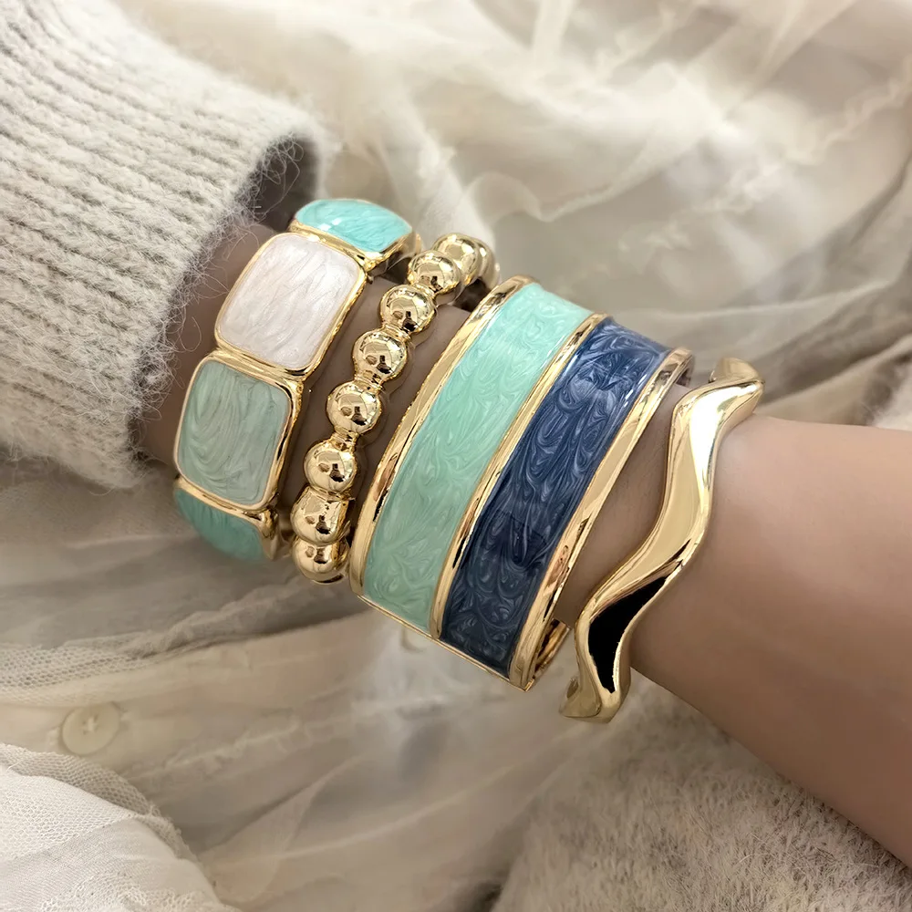 Vintage Punk Enamel Dripping Oil Metal Wide Bangles for Women Gold Color Geometric Irregular Spring Bracelets Aesthetic Jewelry