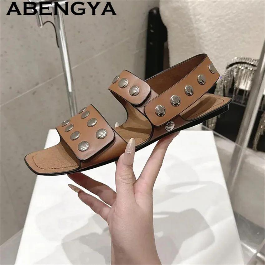 

2026 Summer New Ethnic Style Flat Sandals Women Rivet Inlaid Genuine Leather Open toe Low Heel Sandals Summer Casual Beach Shoes