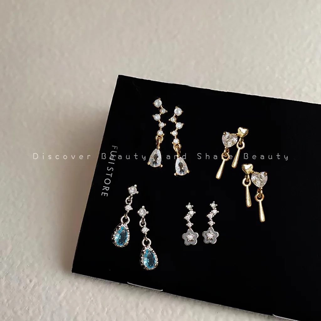 DIY accessories A drop of tear~ Gentle and small zircon stud earrings for women's niche high-end love earrings, simple and fashi