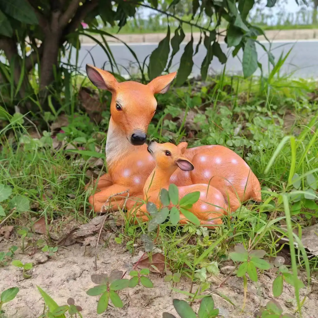 

Creative Simulation Animal Sika Deer Resin Ornaments Outdoor Garden Villa Sculpture Crafts Courtyard Homestay Figurines Decor