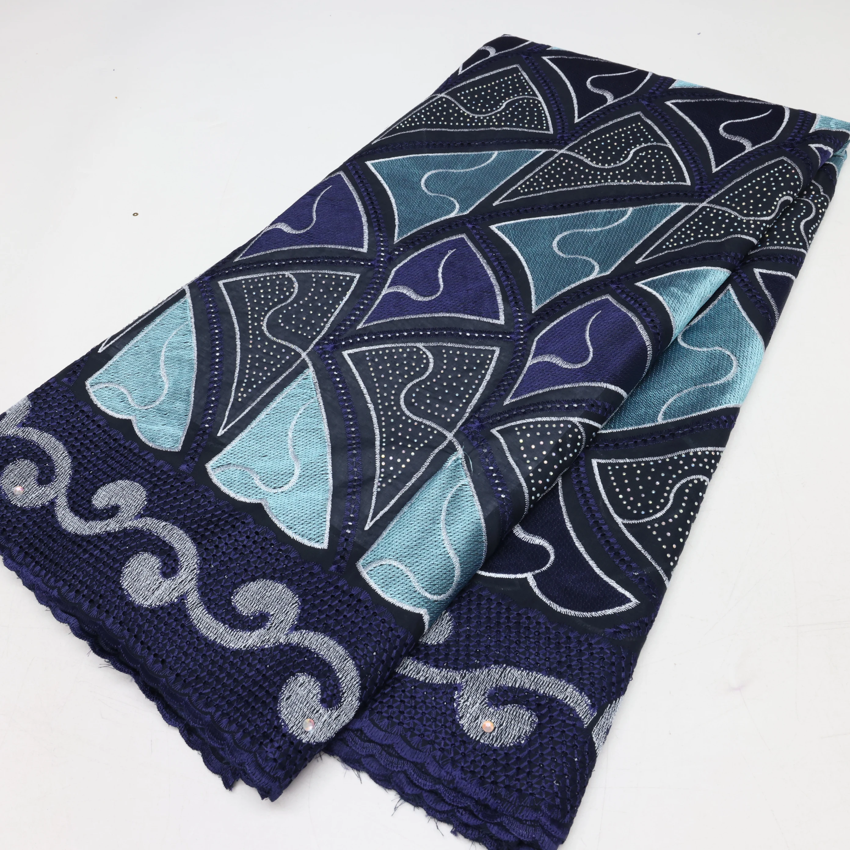 

African Swiss Voile Fabric 2024 Lafaya Embroidery Lace With Stones 100% Cotton Voile Material Popular Dubai Style Cloth