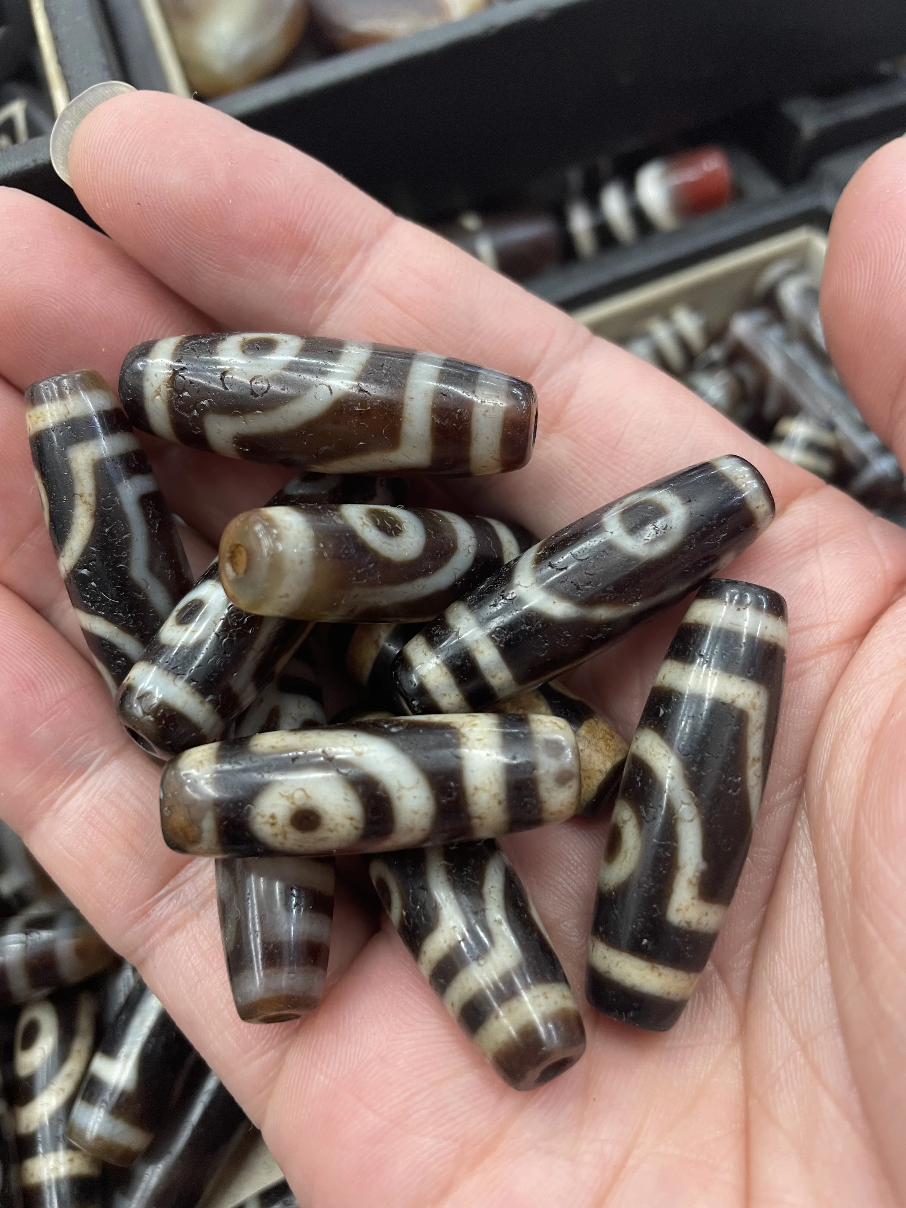 Set Lot of 10 PCS Energy Tibetan Old Agate Multiple Symbols dZi Bead For Jewelry Making 2022 Amulet UPD1102A53 Whole Sale