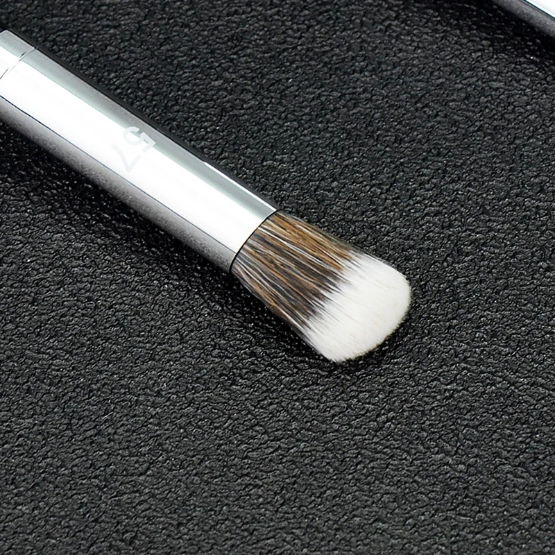 丸い顔の矯正ブラシ,リキッドブレンドメイク,円形ブラシ,バフ研磨運動,ブレンドとカバーの欠陥,57