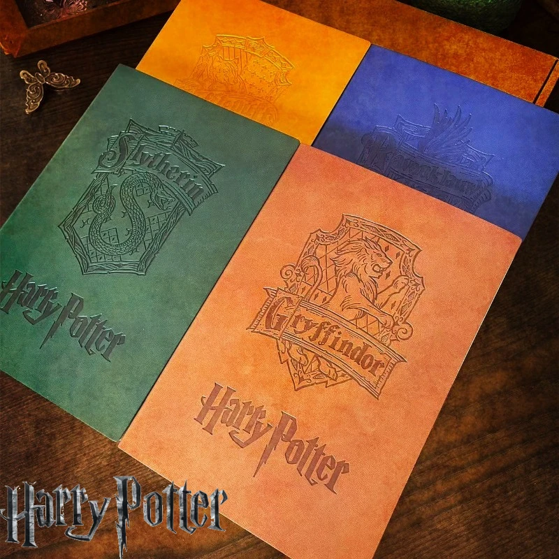 

Popular Anime Movies: Harry Potter Notebook，Hogwarts Magic Academy Retro PU Handbooks，Companion Gifts for Classmates
