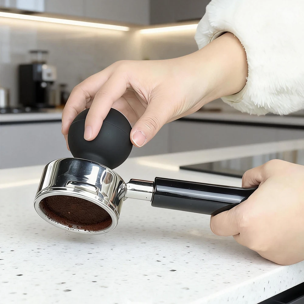 Ultra Quiet Coffee Powder Suction Cup Dirt Free Slag Free Coffee Puck Remover Tool 51/58mm Size Espresso Cleaning Tool