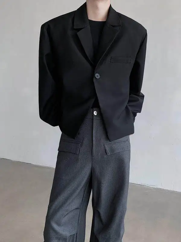 

Весенний сезон ort Мужской костюм Jaet Bla oulder Pad Old Money Sle Faionable Design Полиэфирное волокно Long Sve Casual