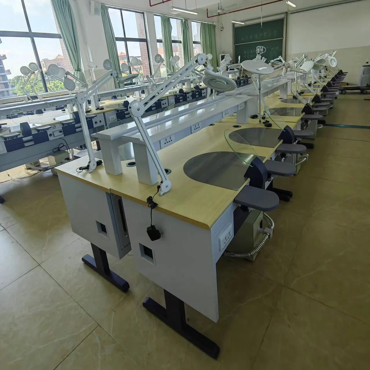 den tal Education Desk Laboratory Assistant Furniture Technician Workbench Steel Desk Workstation Working Table