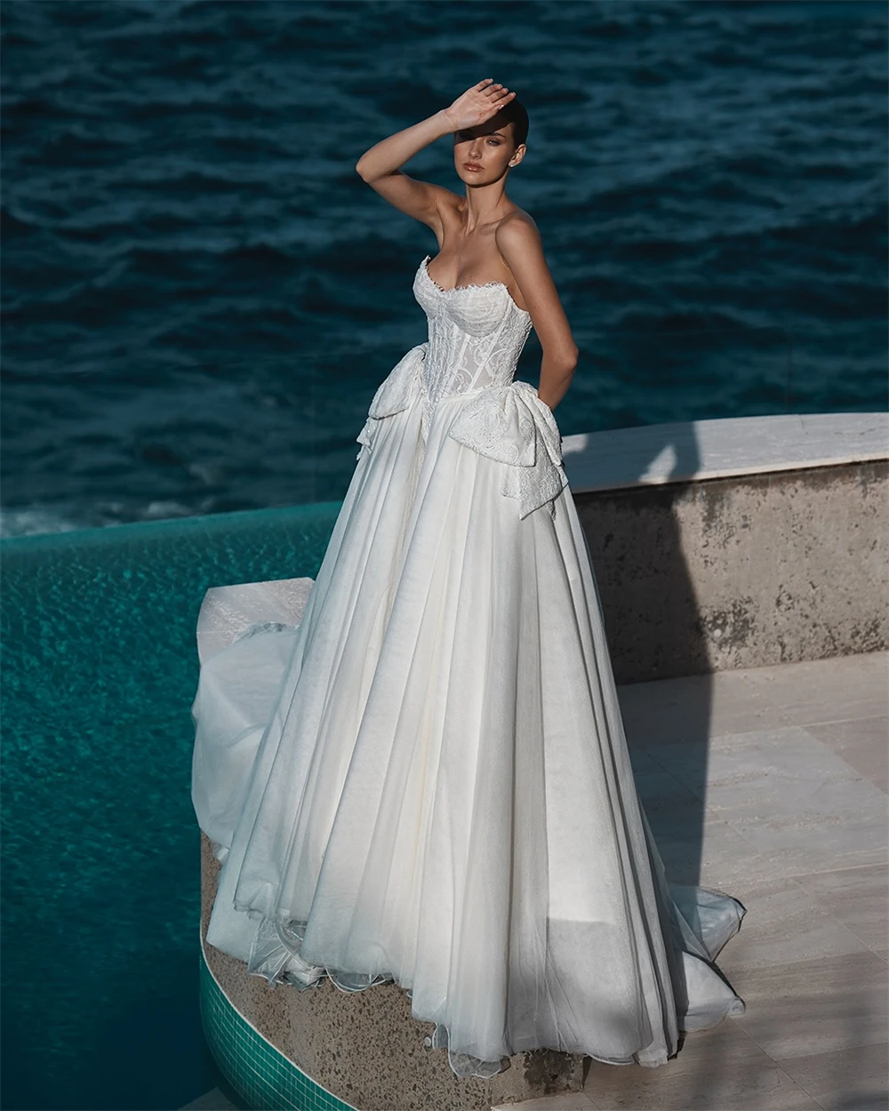 Personalizado elegante branco organza vestido de casamento formal querida sem mangas vestidos de noiva macio a linha tribunal trem robe de mariée