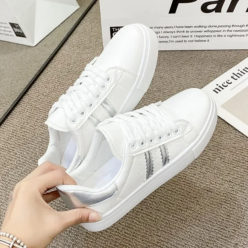 Women Flat Leather Ladies Running ShoesNEW Lace-up Women\'s Casual Sneakers Fashion Painted Graffiti Lace Up Sports Shoes for