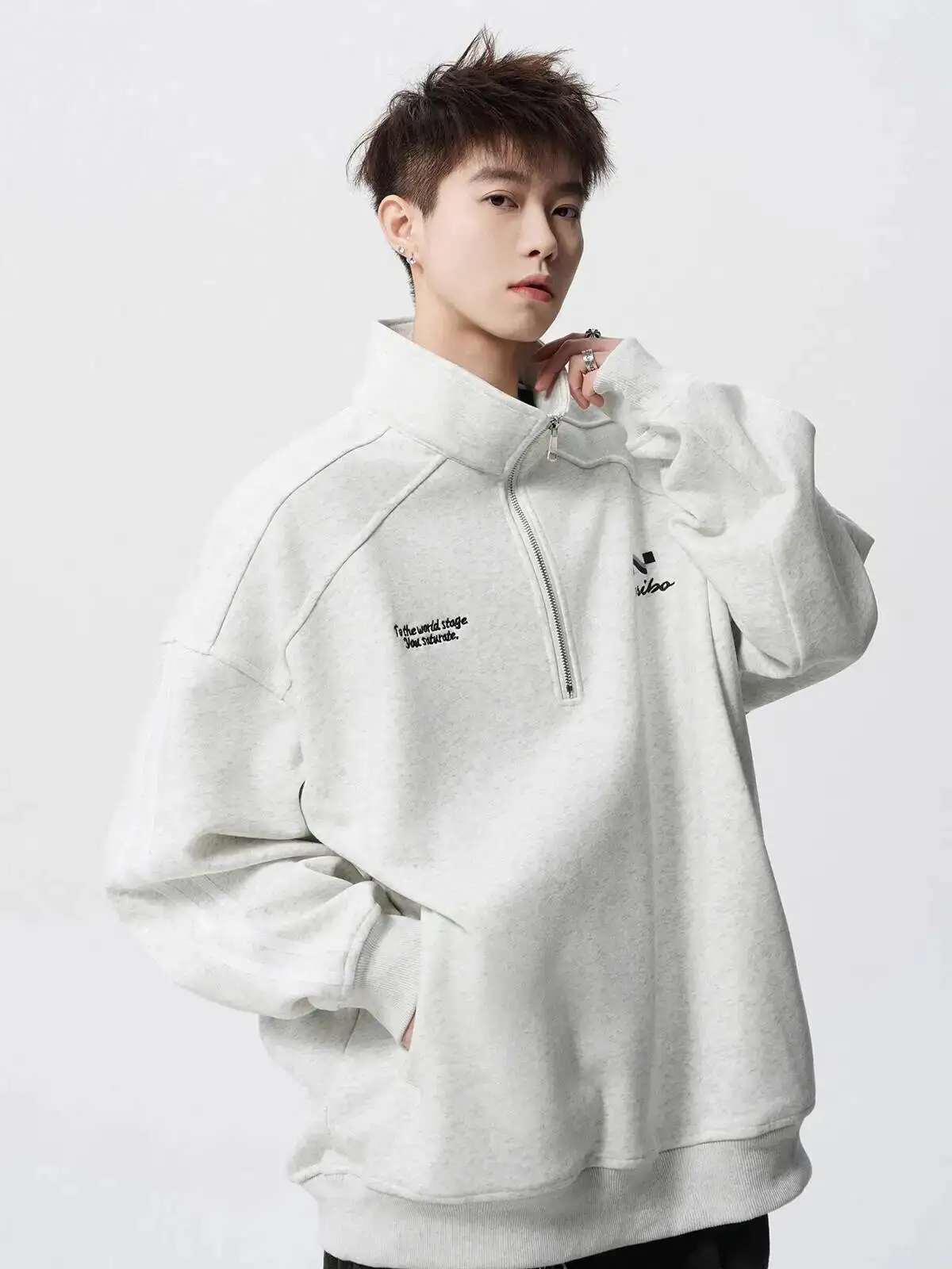 

Men's Sweater 2025 Autumn High Street Retro Embroidered Stand Sweatshirt Half Zip Stand Collar Loose Sports Long Sleeve Jacket