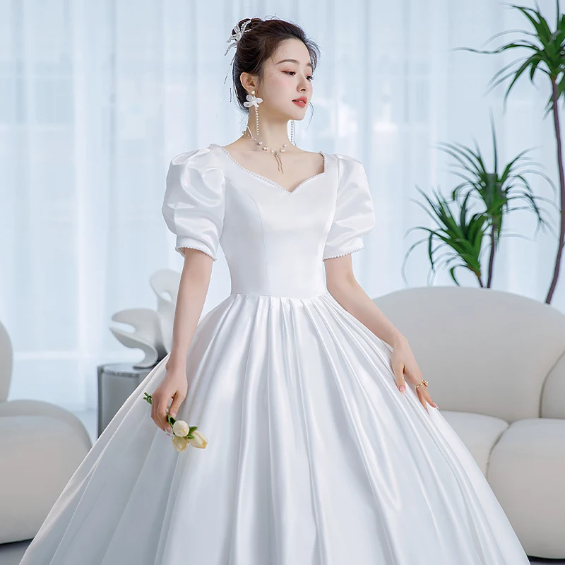 Satin Light Wedding Dress 2024 New Elegant Bridal Dress Short Sleeves Floor-length Retro Simple Bridal Gowns Vestido De Noiva