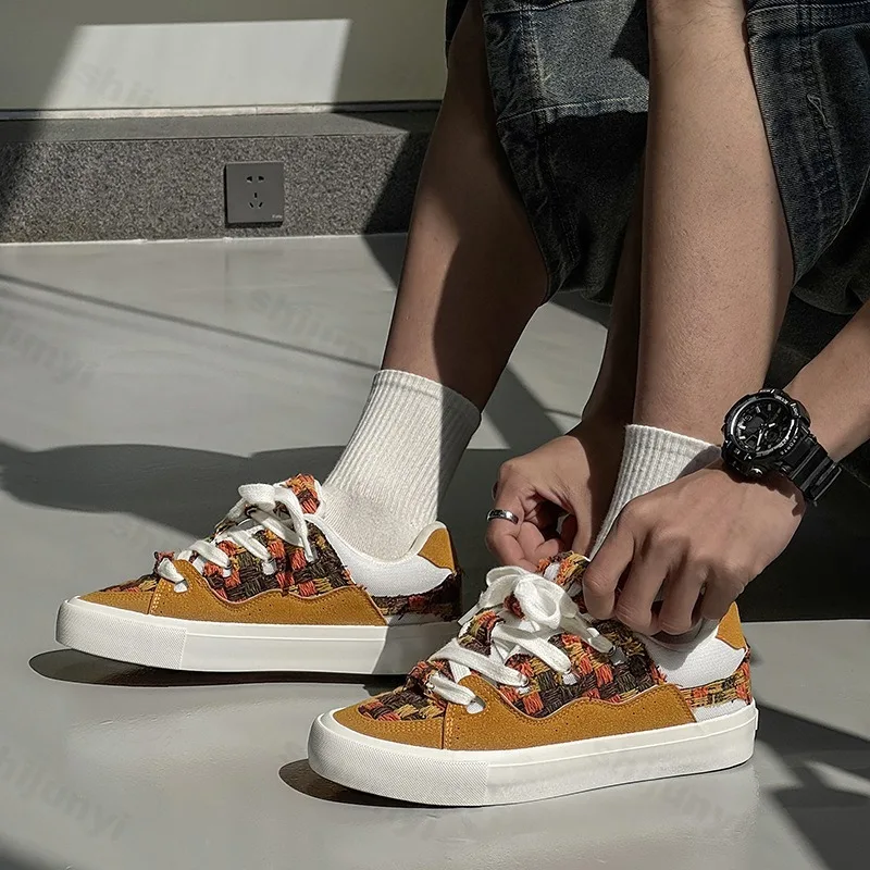 Couple Casual Flat Shoes 2025 New Thick Soled Plate Shoes Leisure Versatile Fashion Trend Comfortable Non slip Chunky sneakers